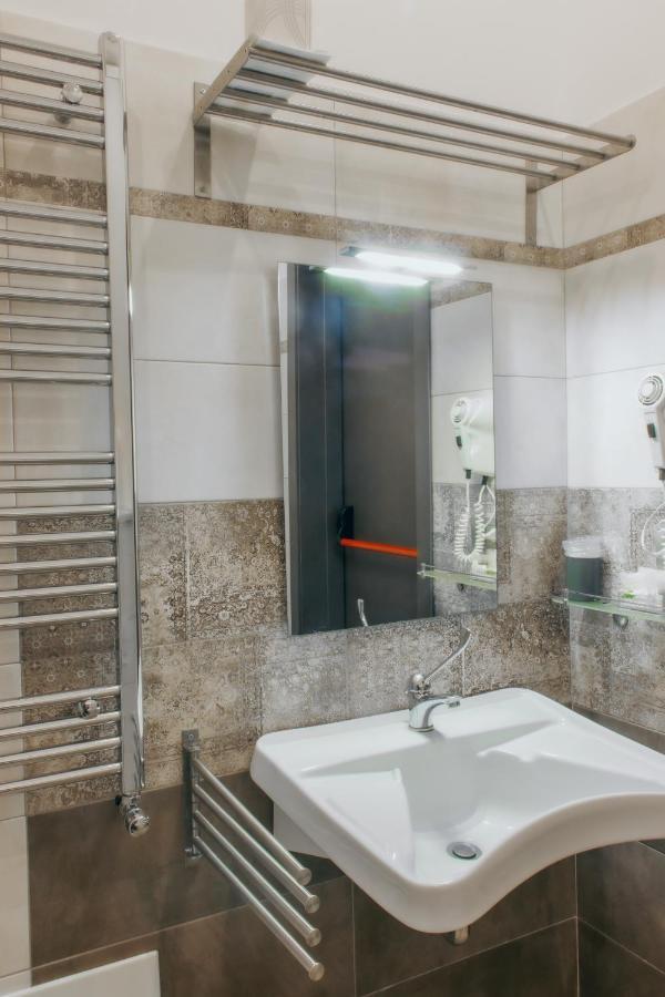 Guesthouse Lago Di Nicito Catania Exterior photo