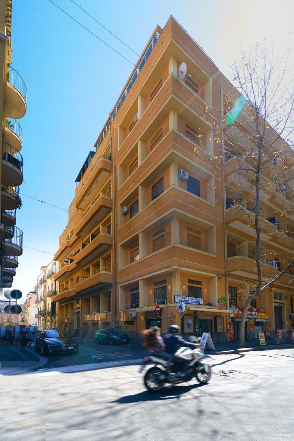 Guesthouse Lago Di Nicito Catania Exterior photo